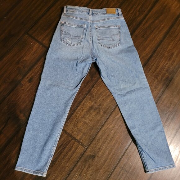 American Eagle Outfitter Stretch Medium Wash Mom Jeans, Size 0 - Picture 2 of 5